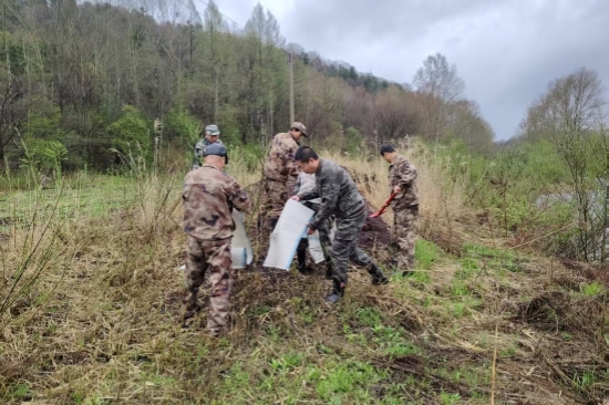 1747278325459659.jpg 筑牢安全防線 守護(hù)生命家園東北岔林場(chǎng)扎實(shí)開(kāi)展“防災(zāi)減災(zāi)日”系列活動(dòng)(2).jpg